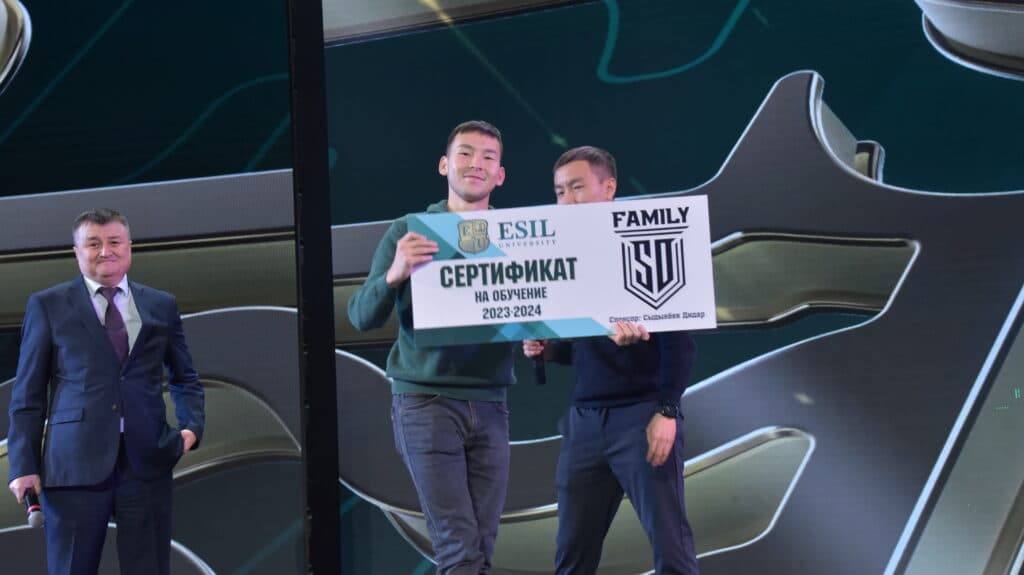 Esil University Students Were Awarded Study Grants