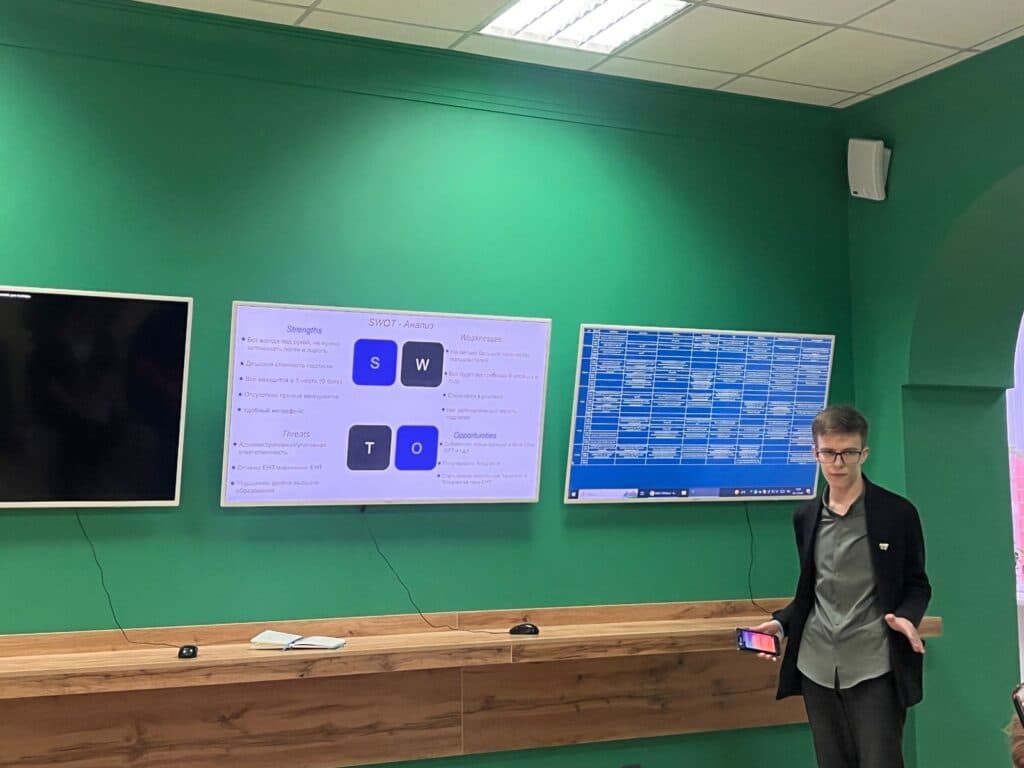 Students Presented Their Business Projects