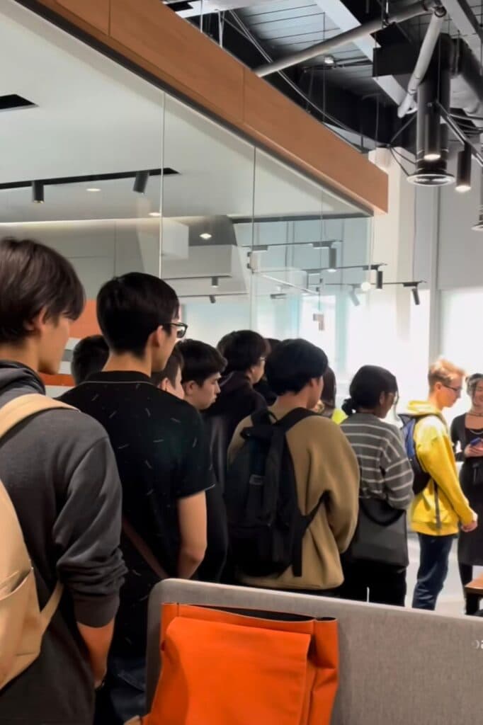 Esil University 学生参观 Astana Hub