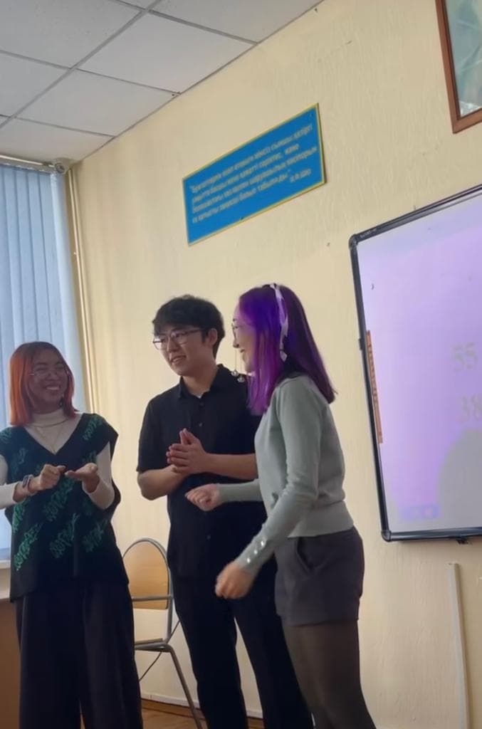 Esil University студенттеріне шешендік өнер бойынша шеберлік сыныбы өткізілді