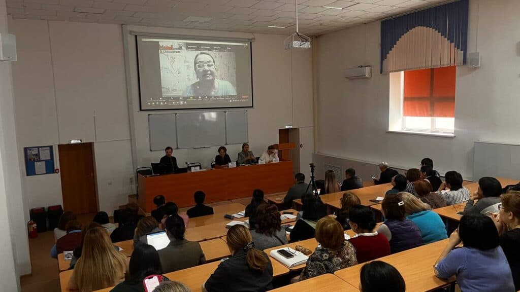 Esil University 举办国际教学方法会议