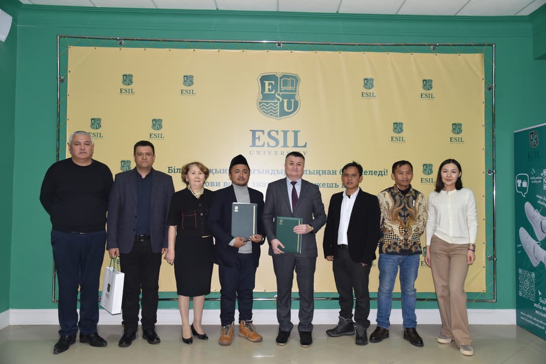 Esil University 与丝绸之路研究网络签署谅解备忘录