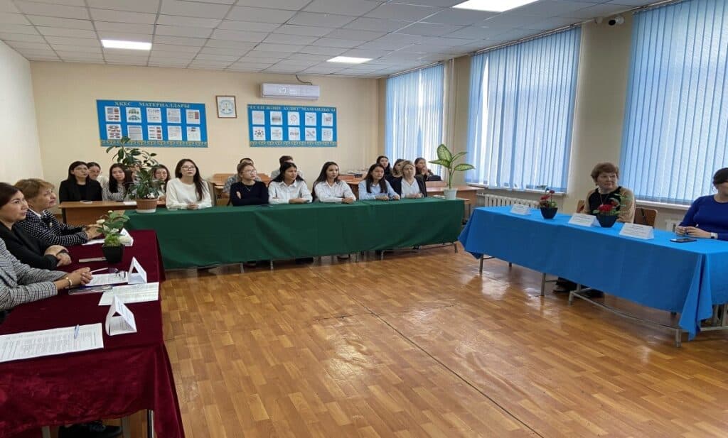 会计与审计教研室圆桌会议成功举办