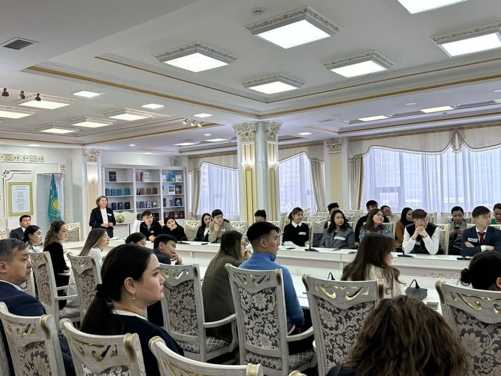 Students Met with Astana Youth Leaders