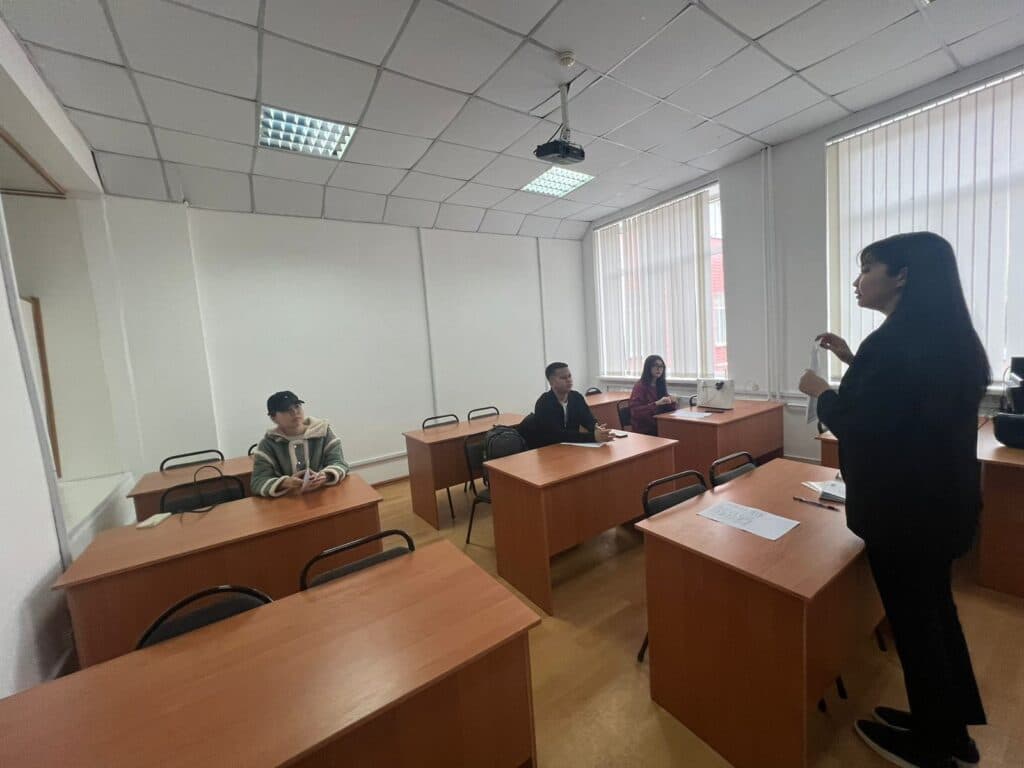 新方向：「旅游」教育项目的英语多语种教学。