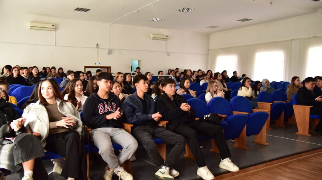Esil University 客座讲座:「酒店业的创新技术」