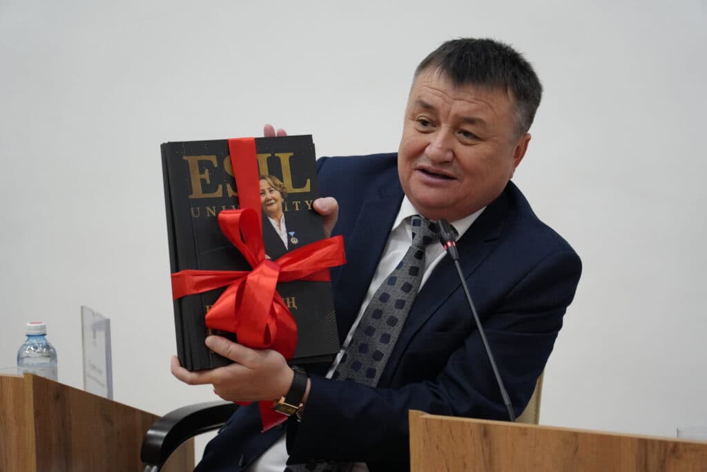 Esil University 成功举办国际科学与实践会议!