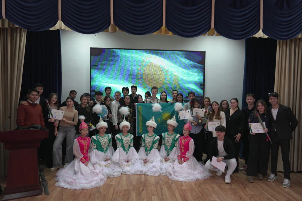 Esil University 举办纪念独立日的节日音乐会