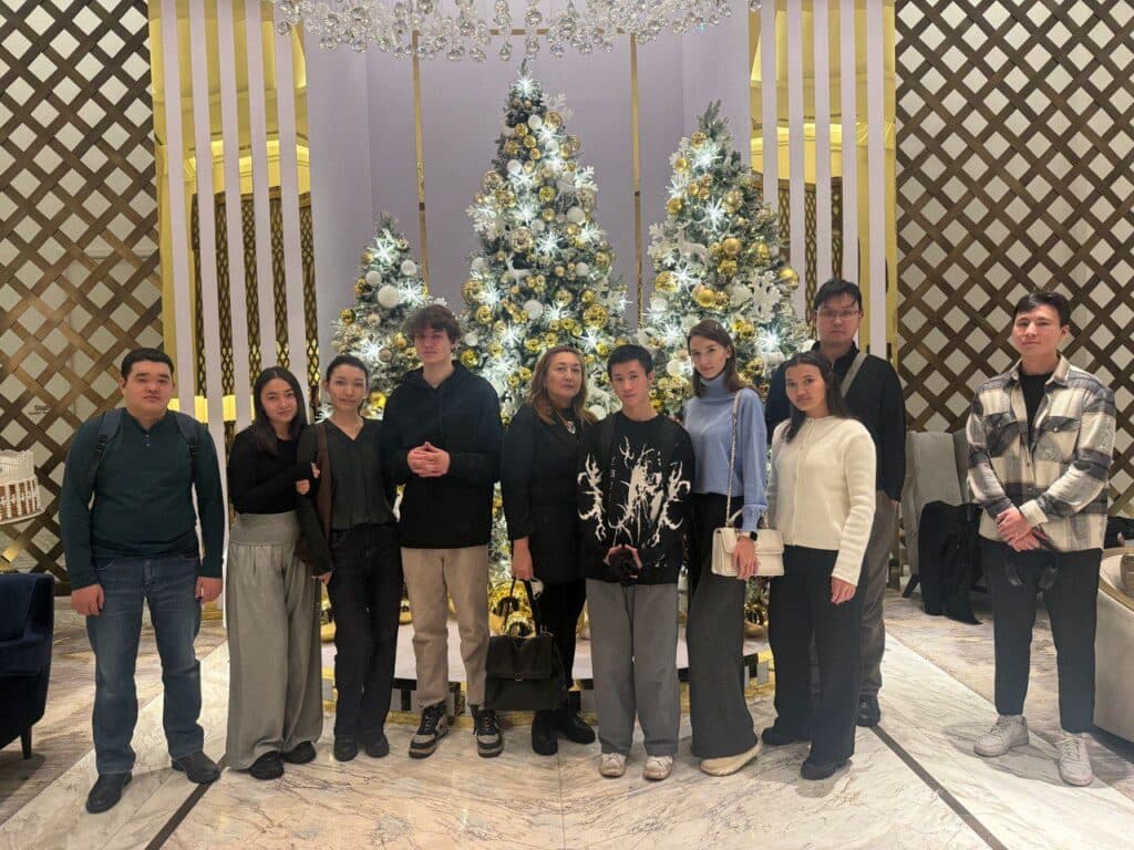 An Off-Site Lecture Was Held for Second- and Fourth-Year Tourism Program Students
