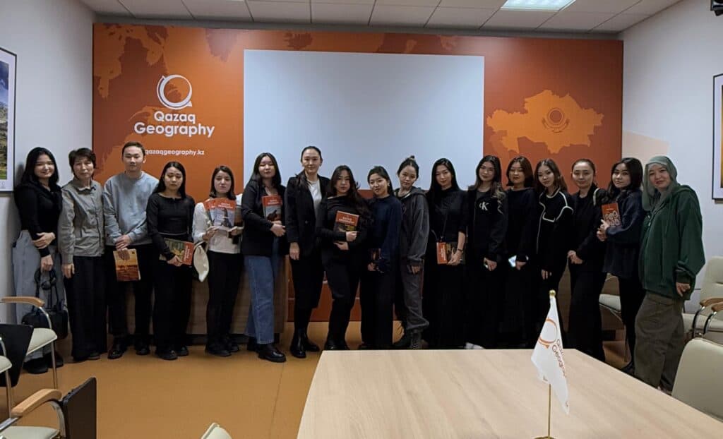 Exploring the Interaction of Ecotourism and Cultural Heritage: Students Attended the ‘QazaqGeography’ Lecture