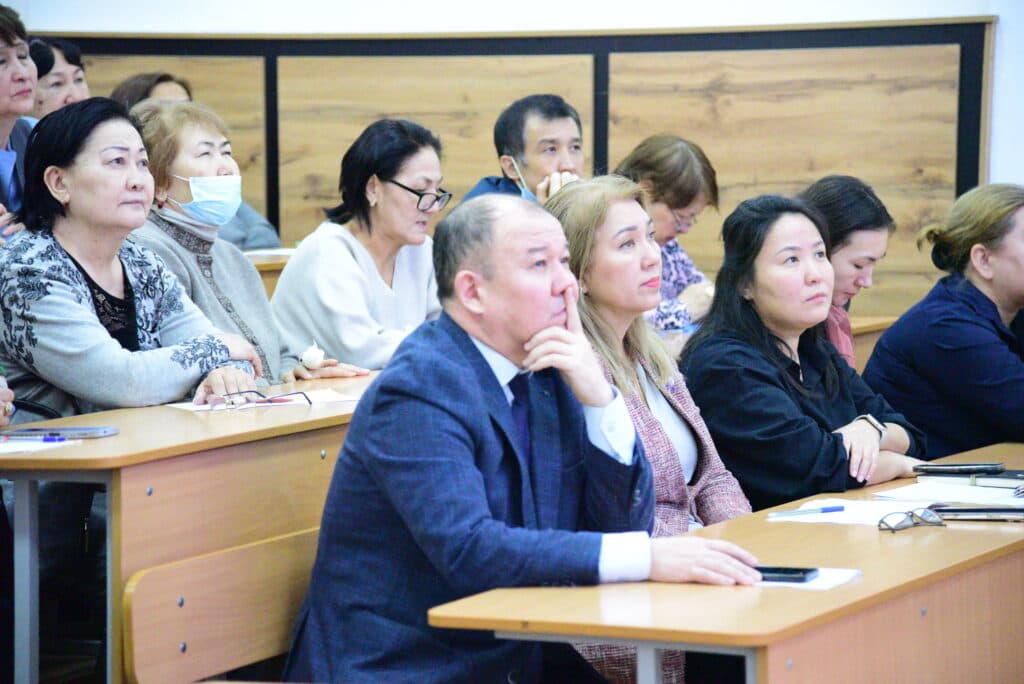 Esil University-де жоғары білімдегі заманауи үрдістер бойынша оқу-әдістемелік конференция өтті