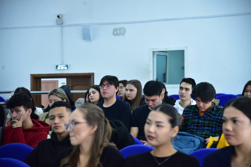 A Training Seminar for World Elections Day at Esil University