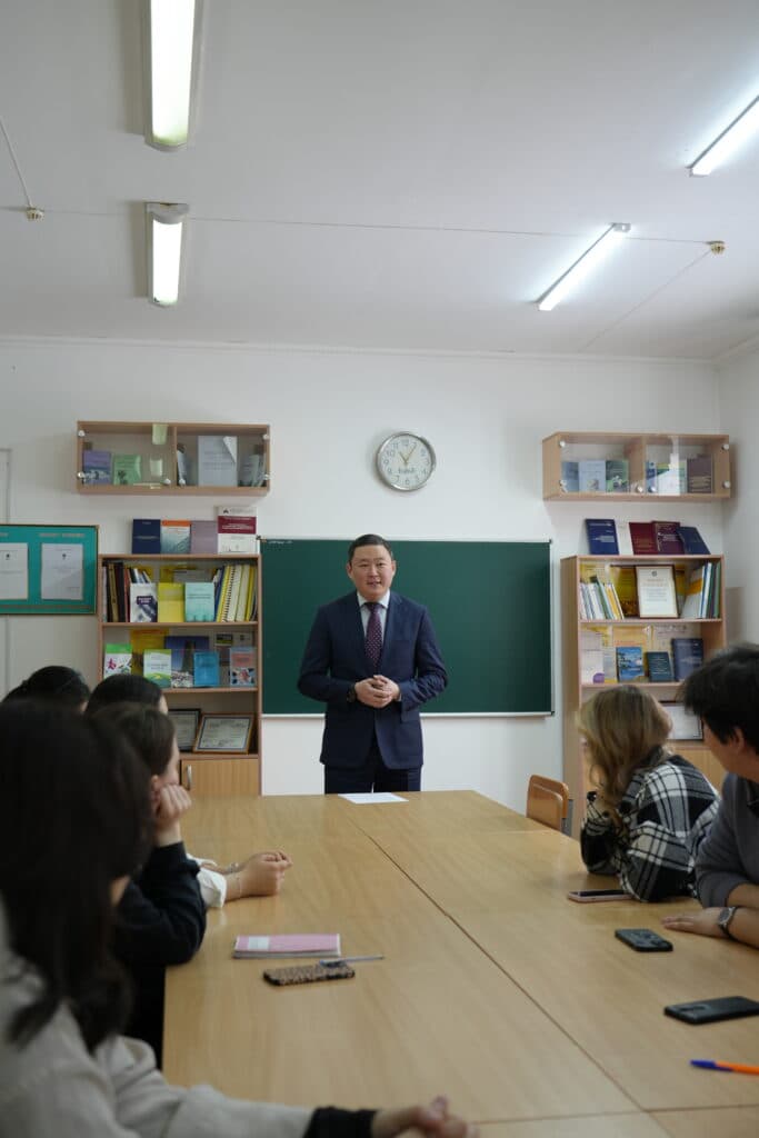 The Department of Accounting and Auditing Held a Meeting with an Employer