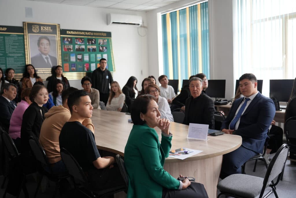 Esil University-де деректер сапасы және олардың статистикадағы рөлі талқыланды