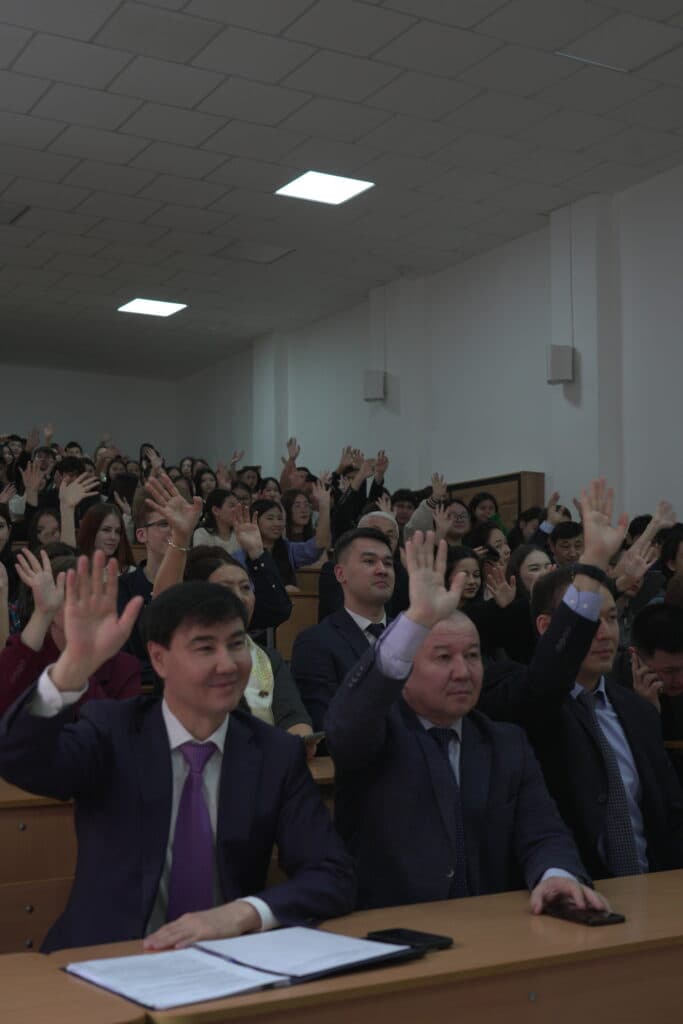 A Lecture on Protecting Against Financial Fraudsters for Esil University Students