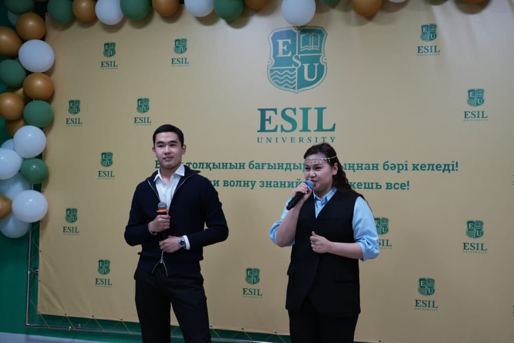 Esil University студенттері Қазақстан халқының Бірлігі күнін мерекемен атап өтті
