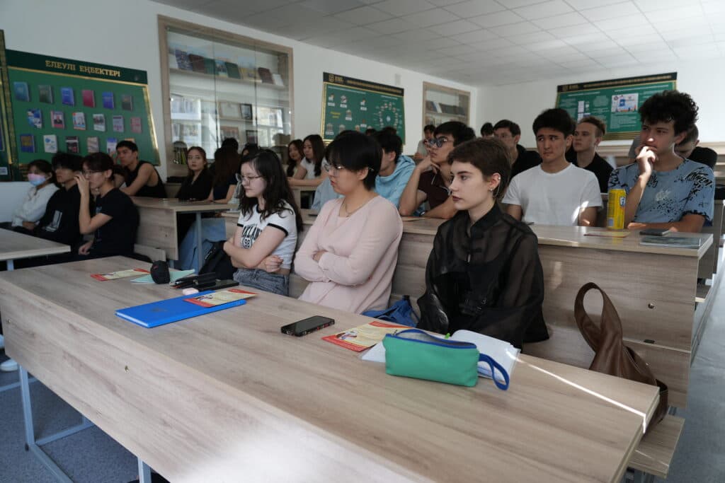 A Lecture on HIV Prevention Was Held at Esil University