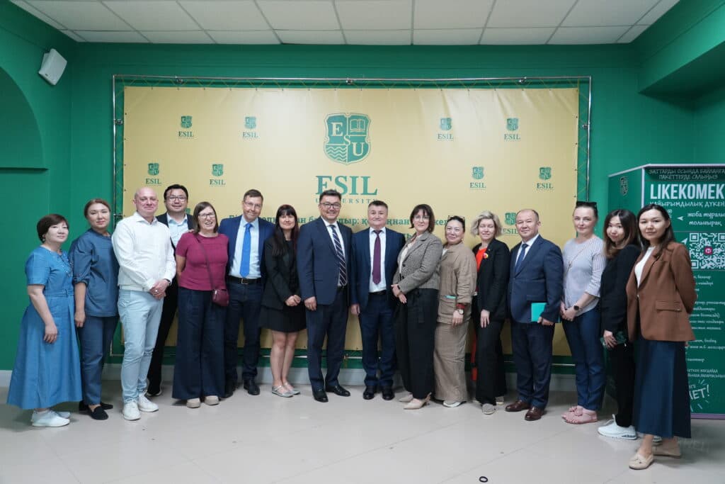 Esil University 扩大与外国高校的国际合作