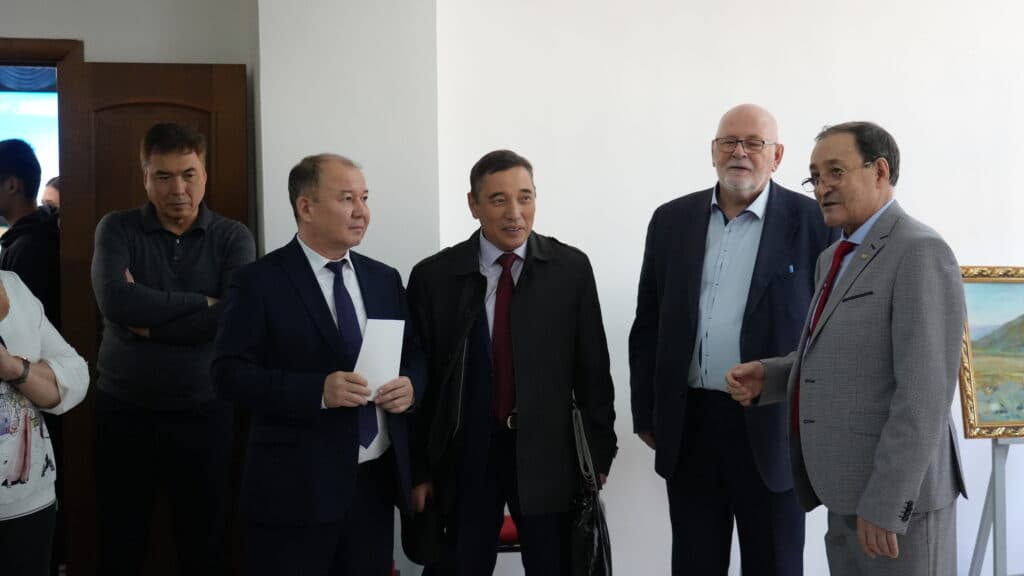 В университете прошла выставка, посвящённая жизни и творчеству Сейткали Аманжолова