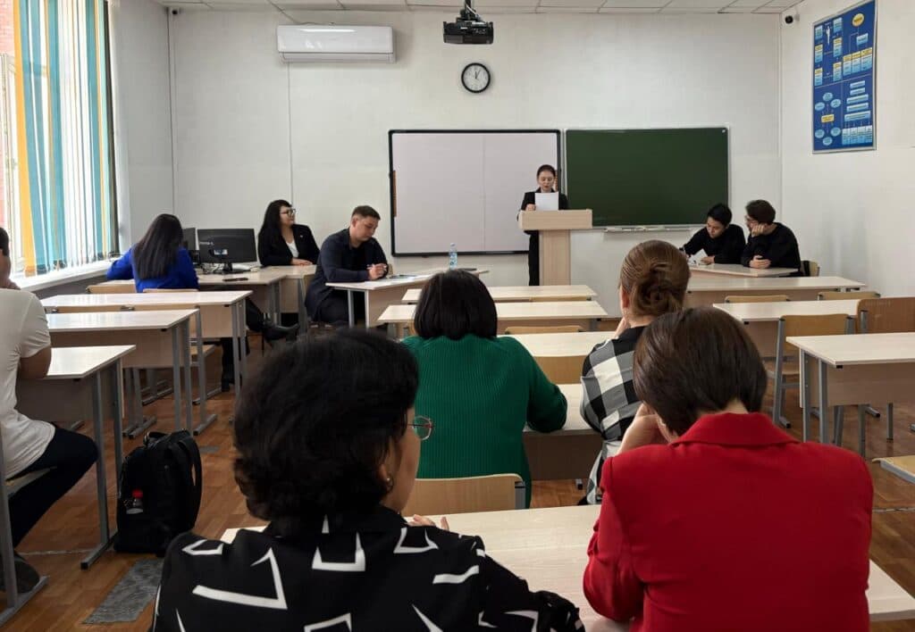 Esil University-де «ҚҚС 16%: мүмкіндіктер ме әлде қиындықтар ма?» дебат турнирі өтті