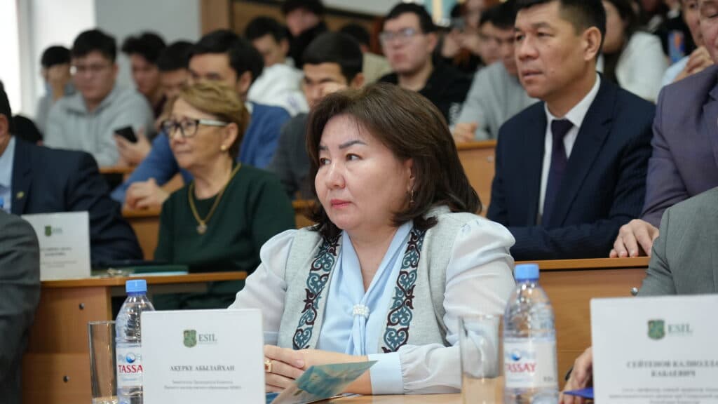 Esil University-де профессор Б. Бөлеулиевтің 60 жылдығына орай халықаралық конференция өтті