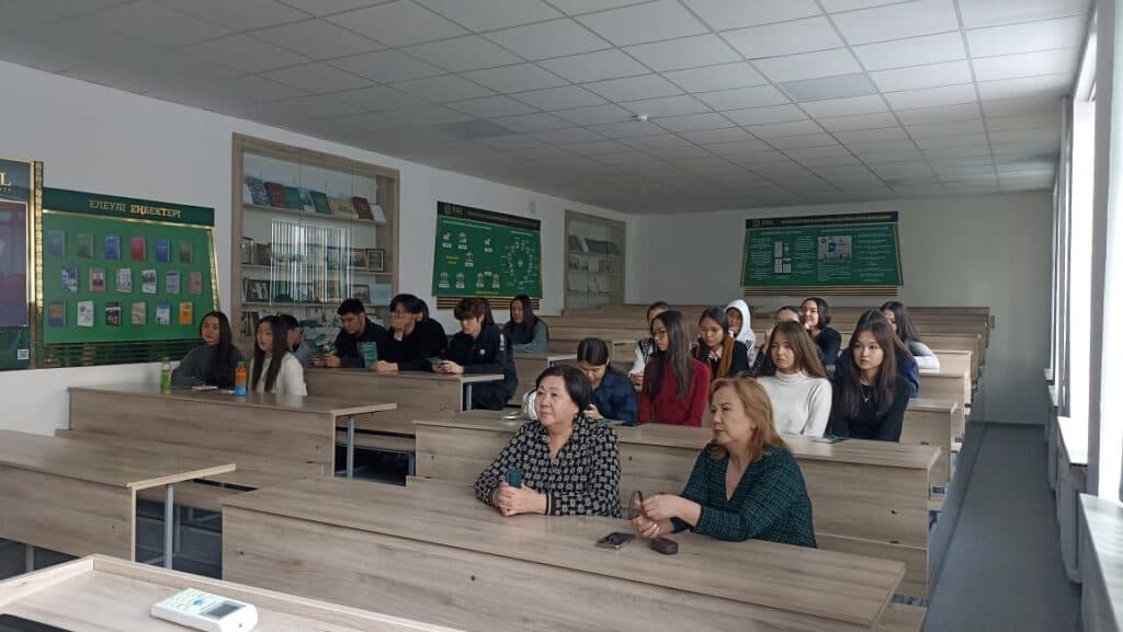 与第 98 中学的职业指导见面会