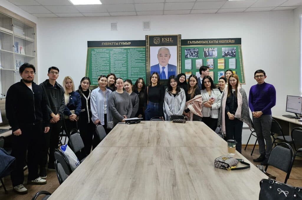 A Curator Session Was Held for Kazakhstan’s Independence Day