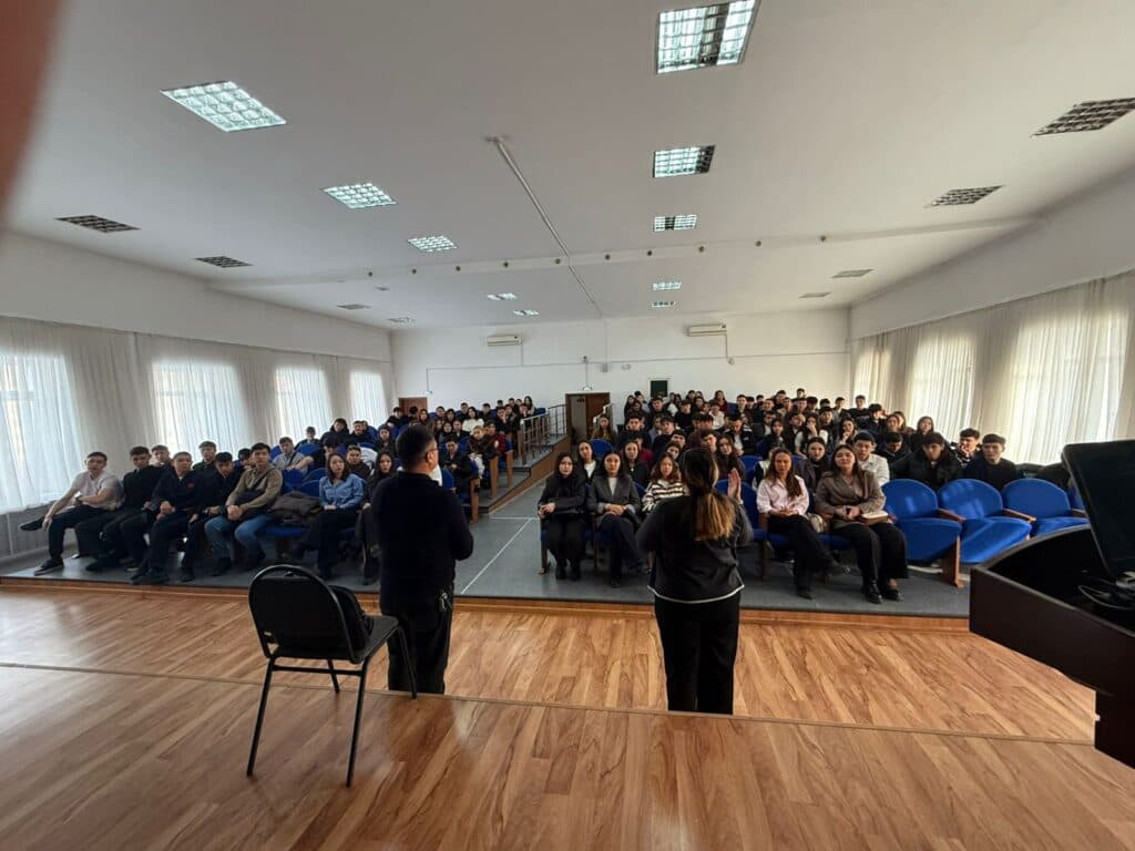 辅导员课「学术诚信——学生职业成长的基础」
