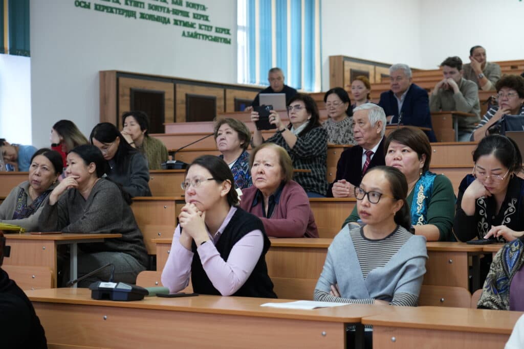 В ESIL University обсудили вопросы академической честности и развития инклюзивной педагогической компетентности преподавателей
