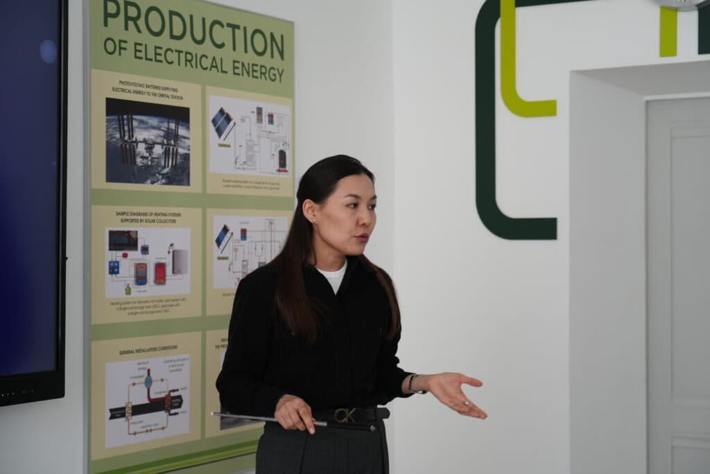 Esil University 举办双学位教育项目开发工作坊