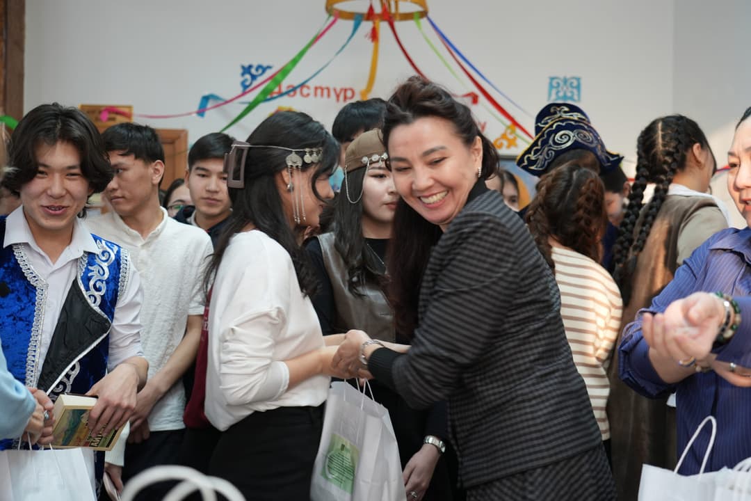 Esil University 领导层为学生组织开斋晚餐（Auyzashar）