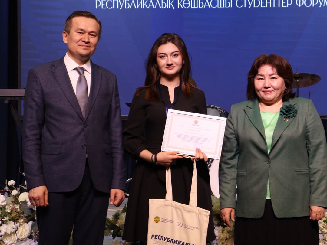 Esil University «Жаңа Конституция Жастар» форумында жастар бастамасын ұсынды