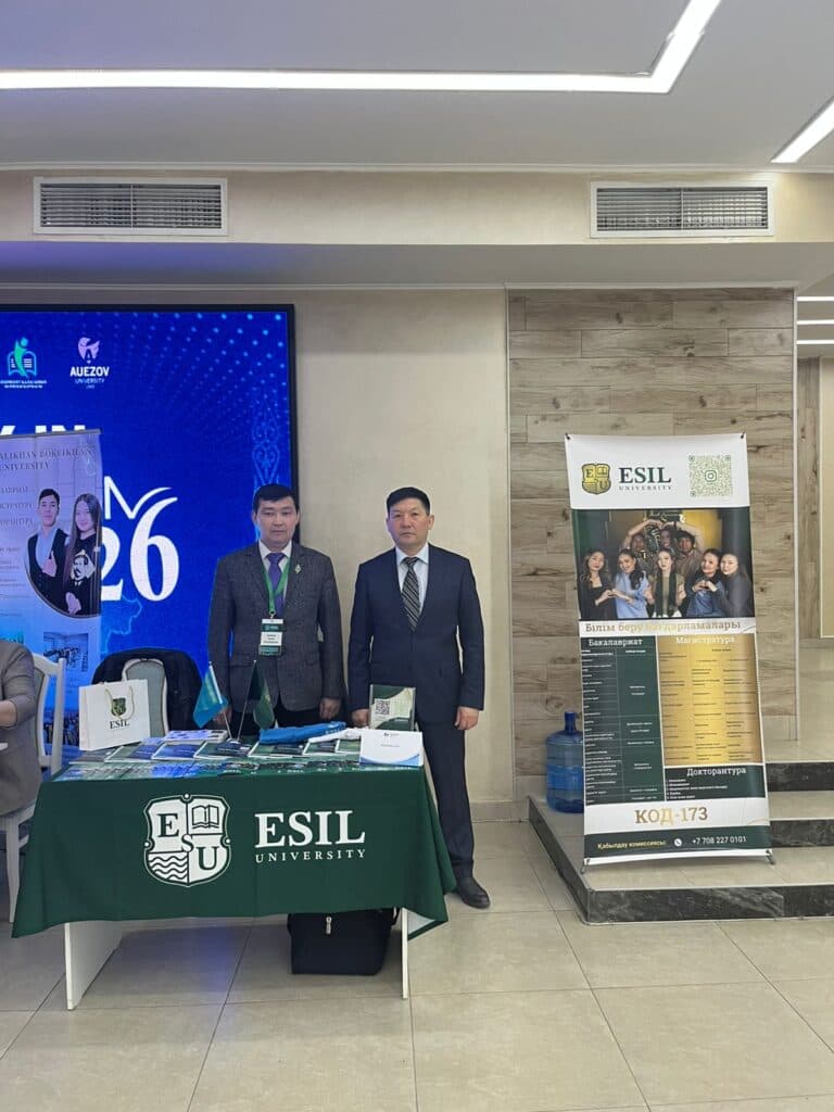 奇姆肯特举行的 Study in 教育展汇聚了中学毕业生……