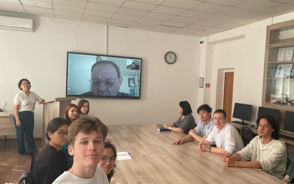 В Esil University была организована гостевая лекция по зеленой экономике