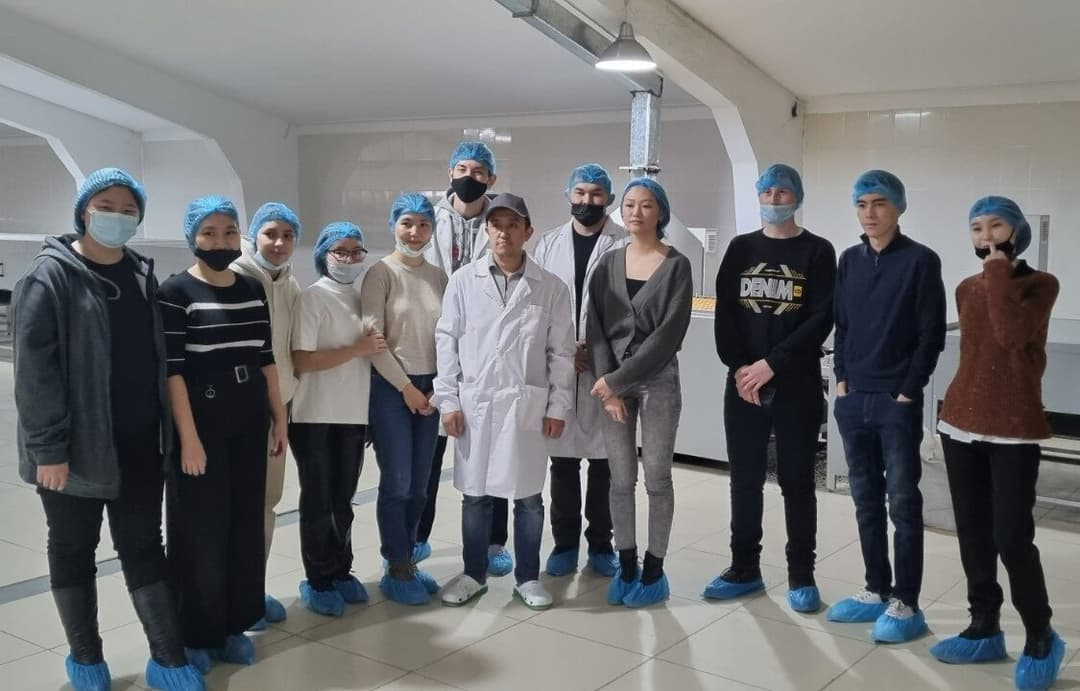 An off-site class in the Quality Management course