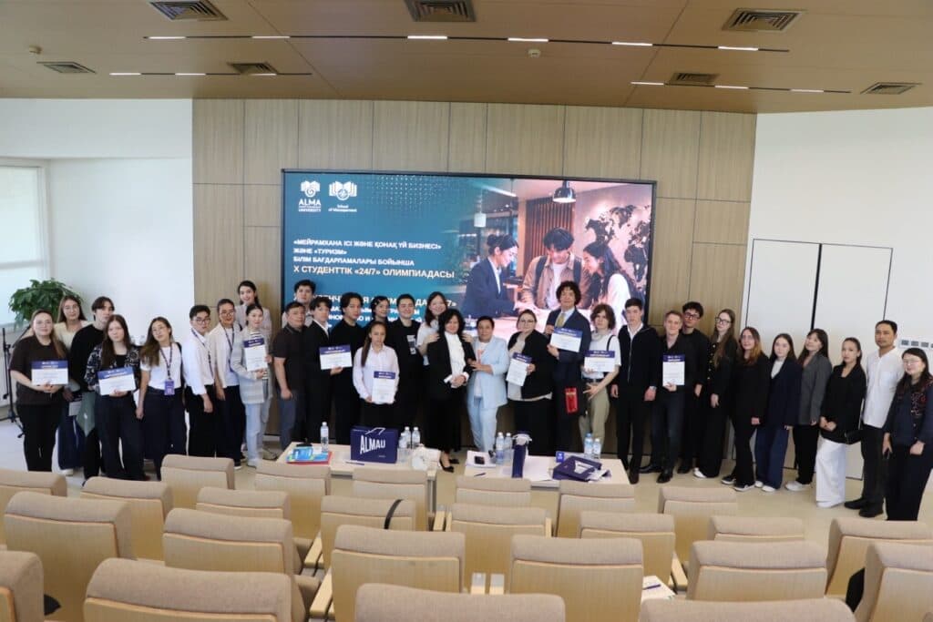 Esil University 学生在 AlmaU 举办的“24/7”竞赛中获奖