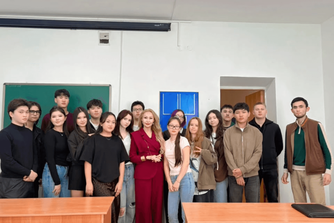 Кураторский час с группой Б-Фин 26Р