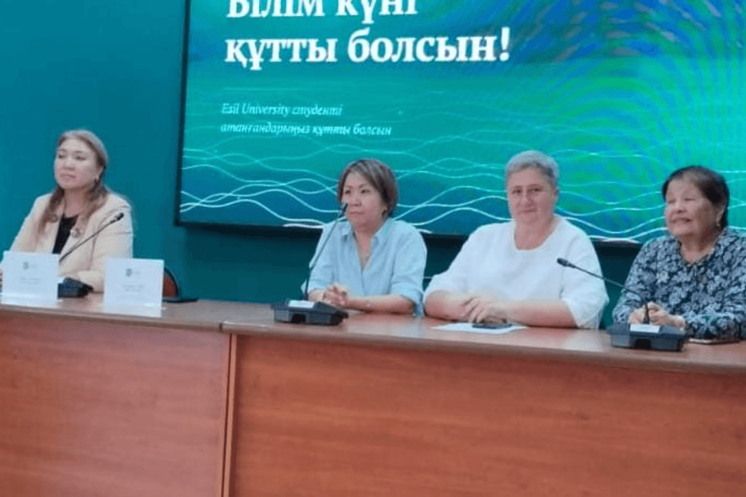 Ознакомительная неделя для студентов 1 курса образовательных программ "Учет и аудит" и "Статистика"