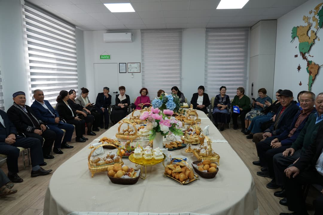 В Esil University прошло мероприятие ко Дню пожилых людей