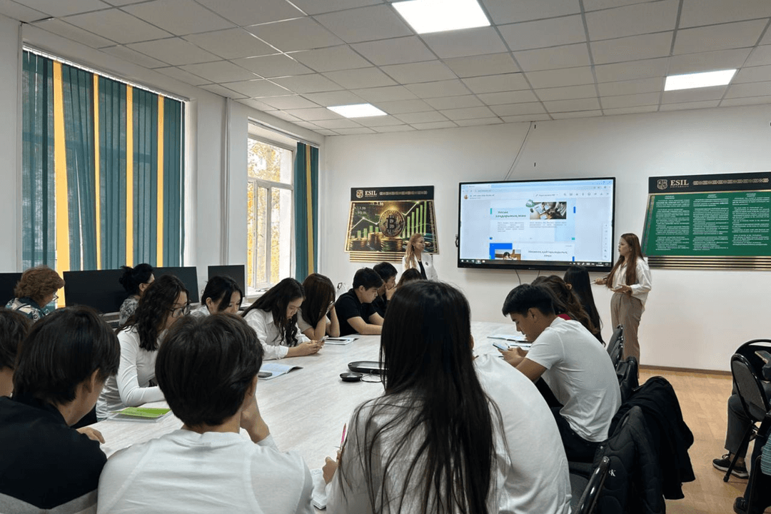 Esil University Holds an Open Seminar on the Nature and Functions of Credit