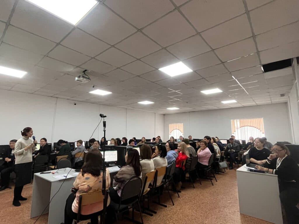 Esil University 举办国际教学方法会议