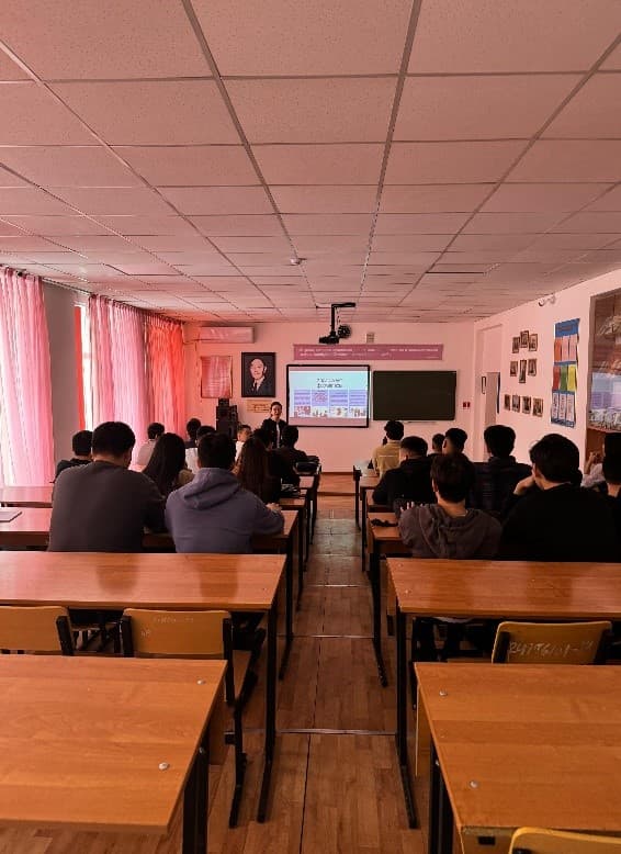 信息系统与技术教研室举办辅导员课