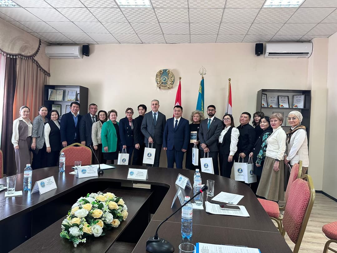 The Head of the Department of Social Work and Tourism Took Part in an International Round Table at KazUTB