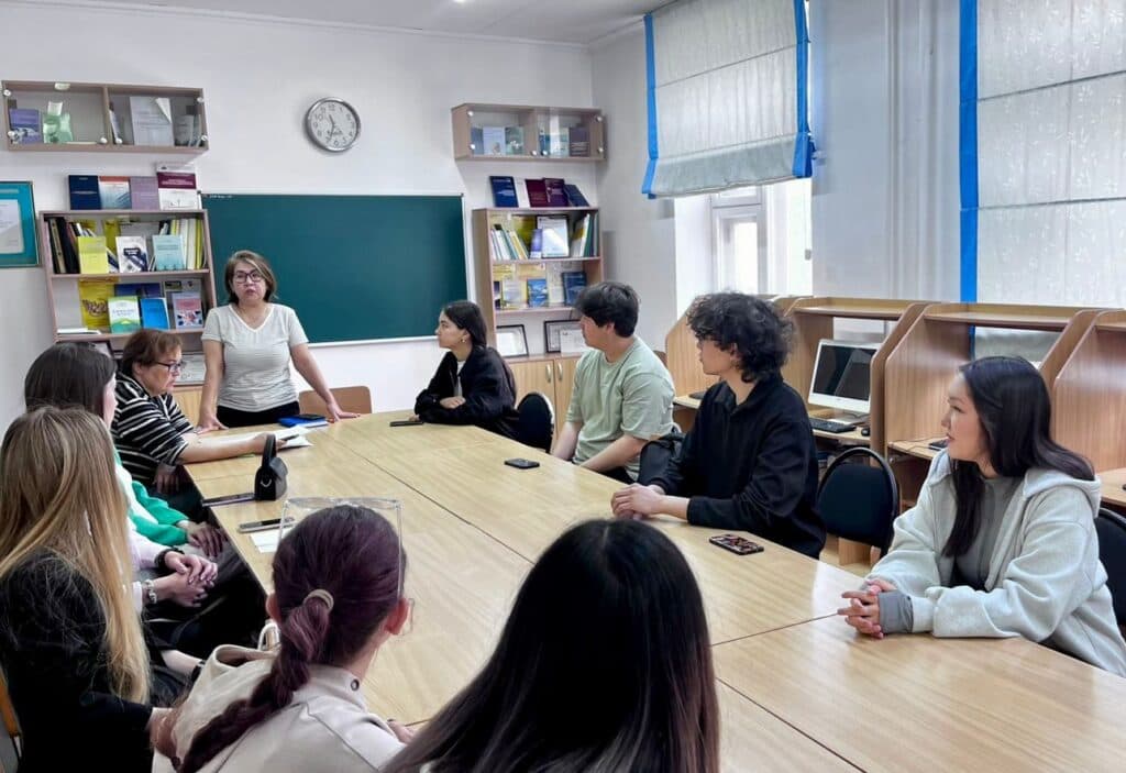 Esil University 圆桌会议:数字化时代劳动力市场的全纳性与竞争力