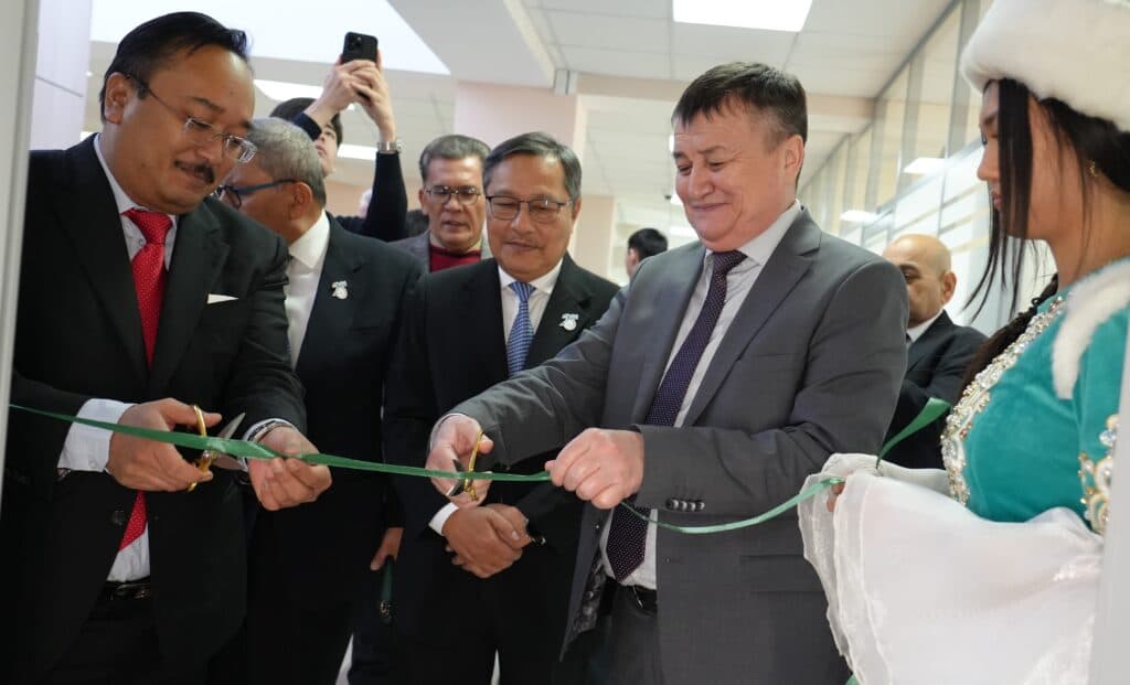 Esil University 与马来西亚开放大学在哈萨克斯坦设立首个国际中心