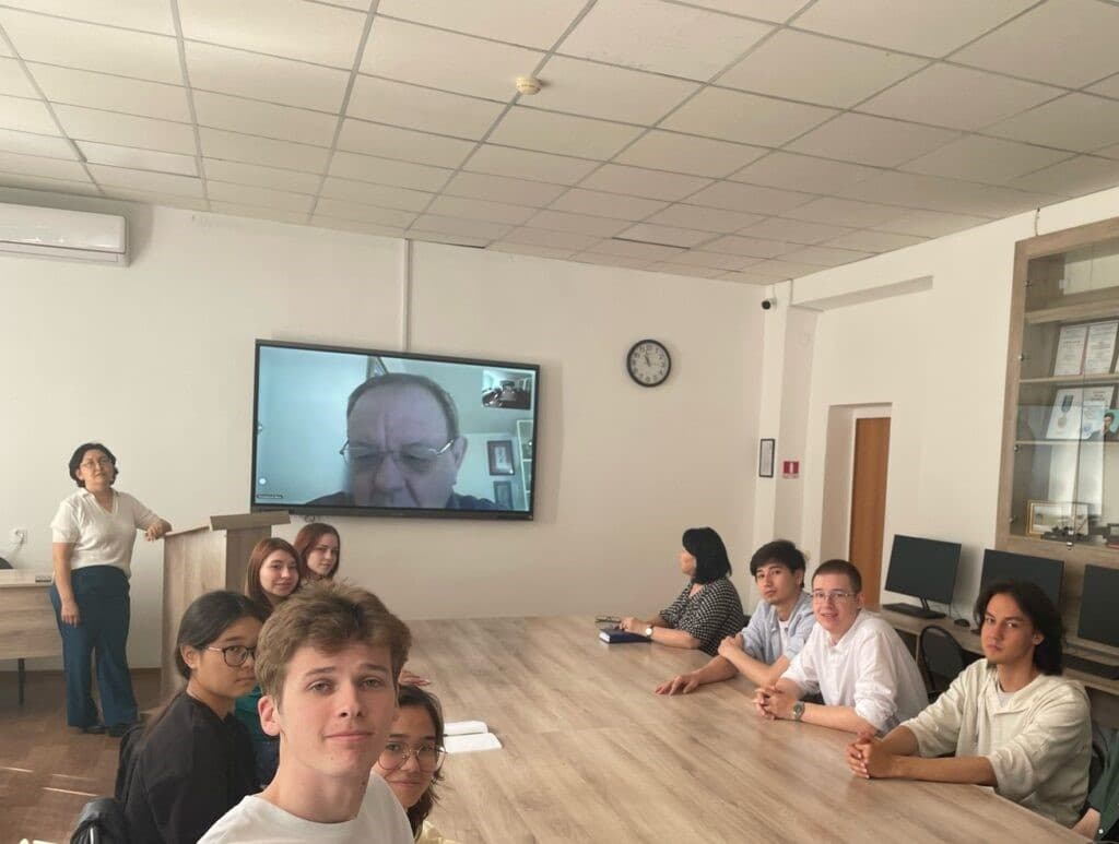 A Guest Lecture on Current Issues in Green Economy Development Was Organized at Esil University
