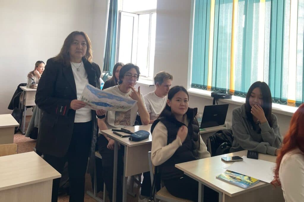 Кураторский час на кафедре «Социальная работа и туризм»: успеваемость, практика и достижения студентов