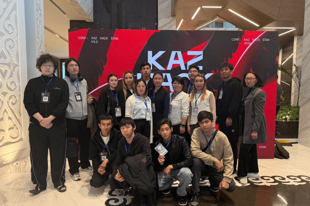 Студенты Esil University посетили KazHackStan 2026