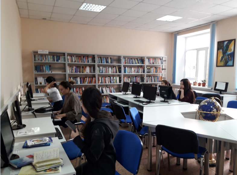Электронды залдың компьютерлік орындары