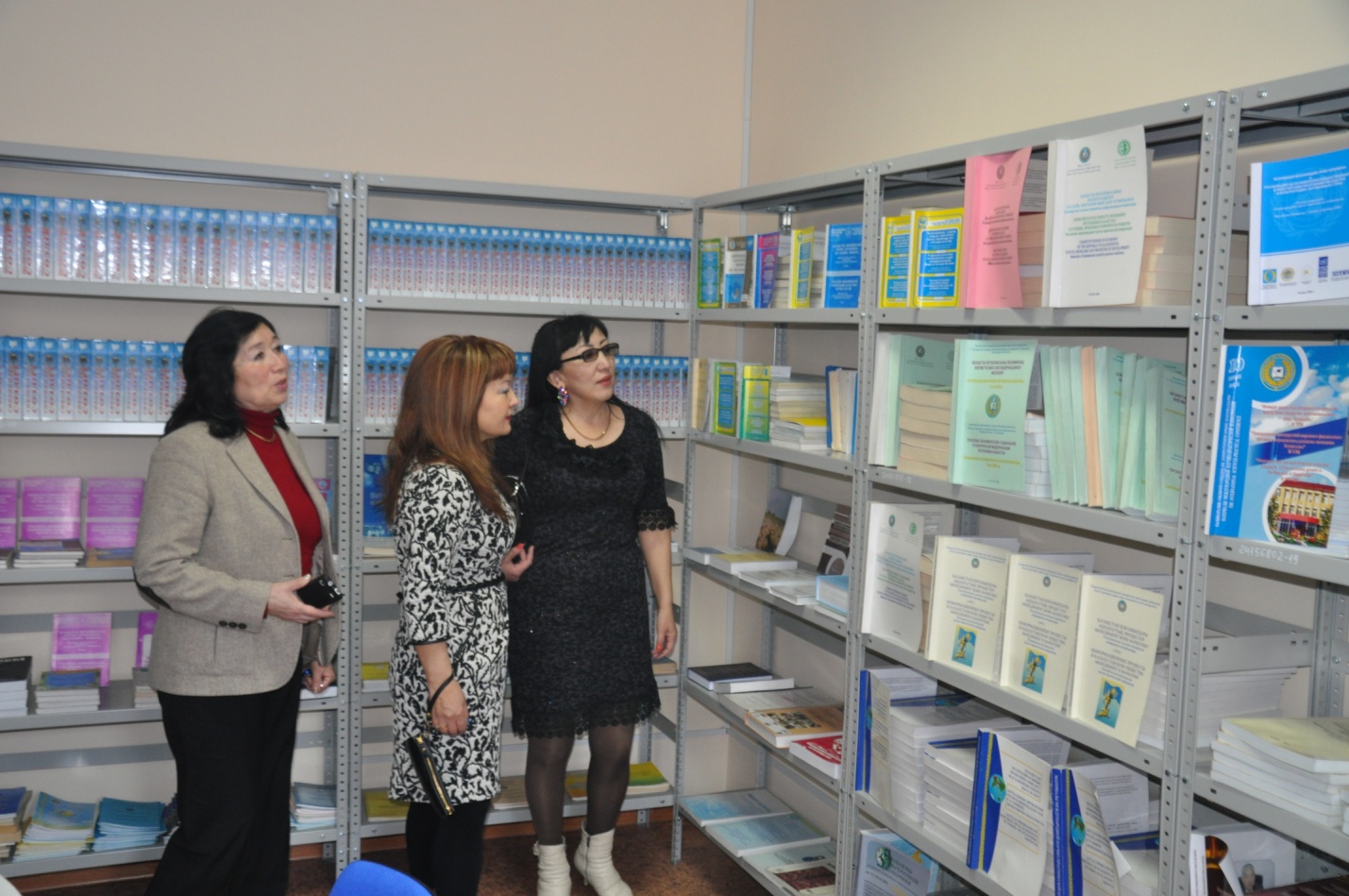 Есіл университетінің ғылыми кітапханасы